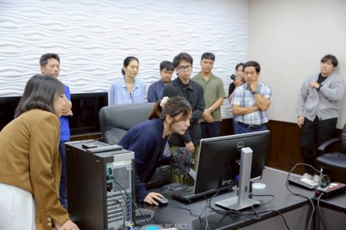 LINE_ALBUM_EEG_251002_12