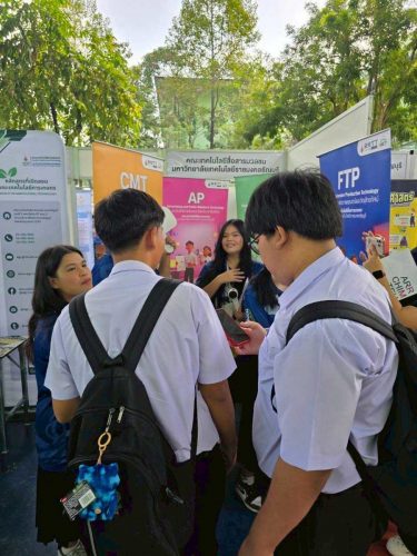 LINE_ALBUM_OPEN HOUSE ธัญรัตน์นิทรรศ_260223_9