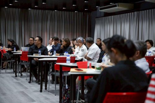 LINE_ALBUM_RMUTT Forum Model_260330_32