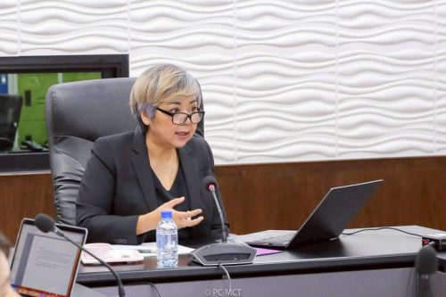 LINE_ALBUM_กรรมการบริหารคณะ_251110_11