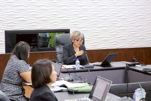 LINE_ALBUM_กรรมการบริหารคณะ_251110_13