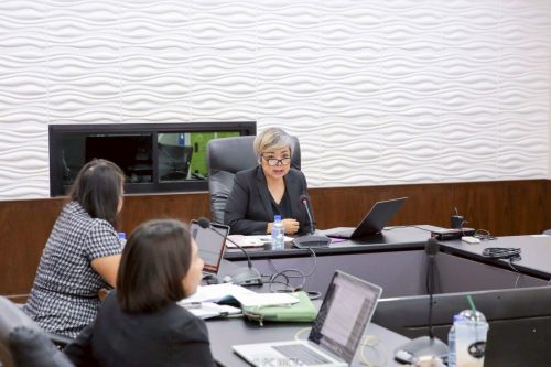 LINE_ALBUM_กรรมการบริหารคณะ_251110_7