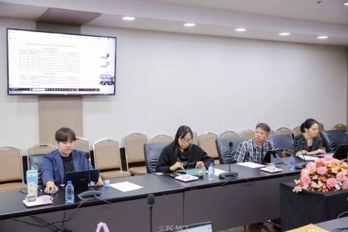 LINE_ALBUM_กรรมการบริหารคณะ_251110_8